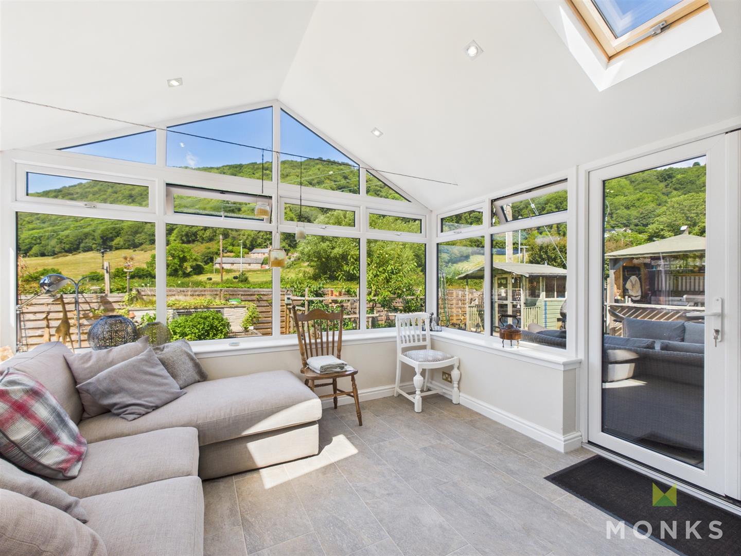 13 Golfa Close, Welshpool, SY21 8EZ For Sale